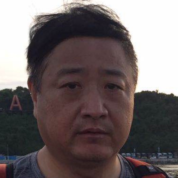 外套就热心的照片