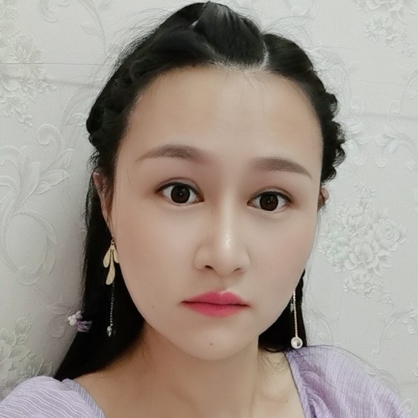 琳依的照片