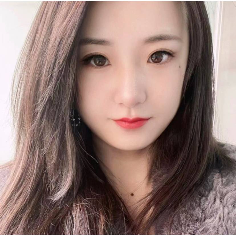 美女欣欣的照片