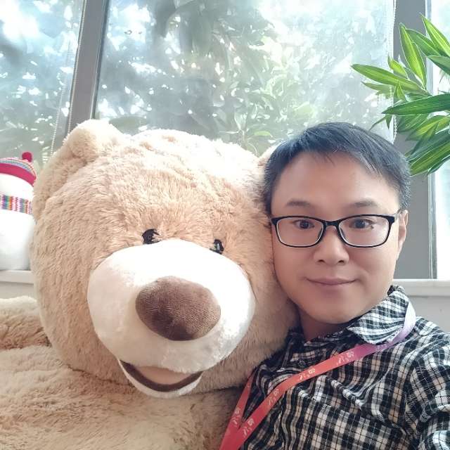 温暖的小叔的照片
