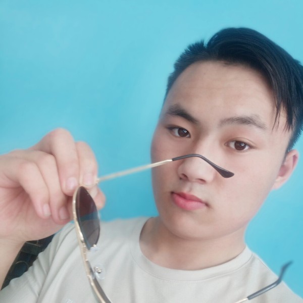 浪子健国的照片