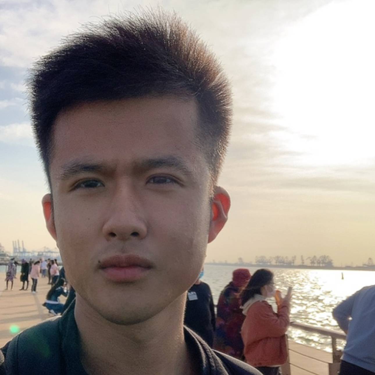 热情小泡面的照片