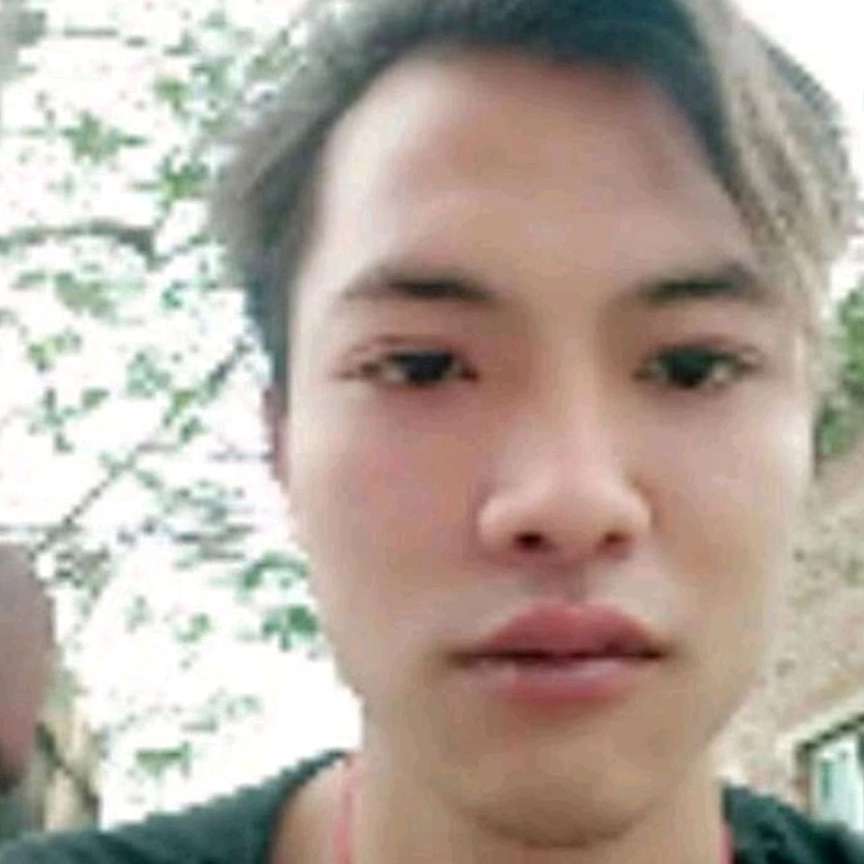 心情那秀丽的照片