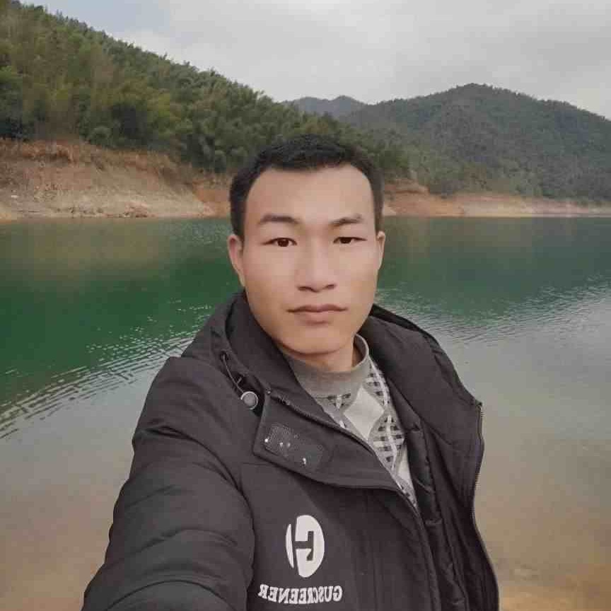 洛圣都小哥哥的照片