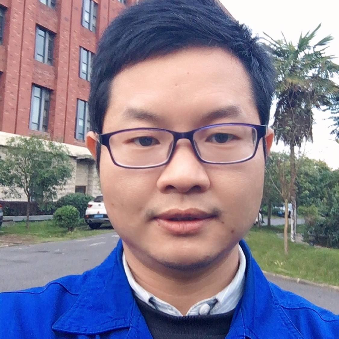 Victor的照片
