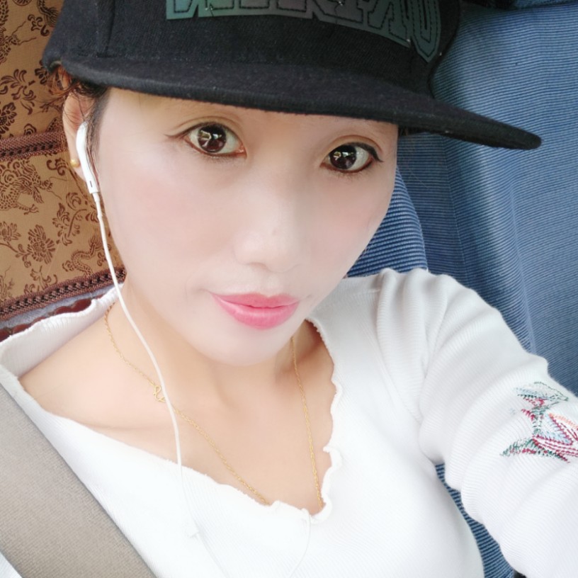 小小的一片叶子的照片