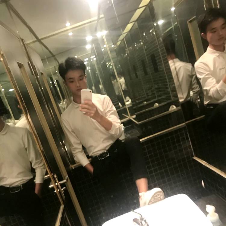 离歌的故意的照片