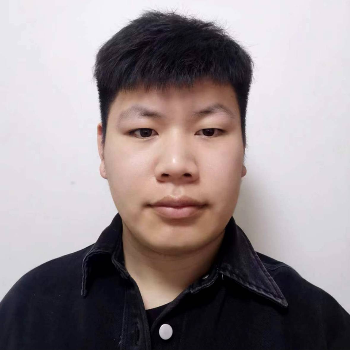 吃水两吨的照片