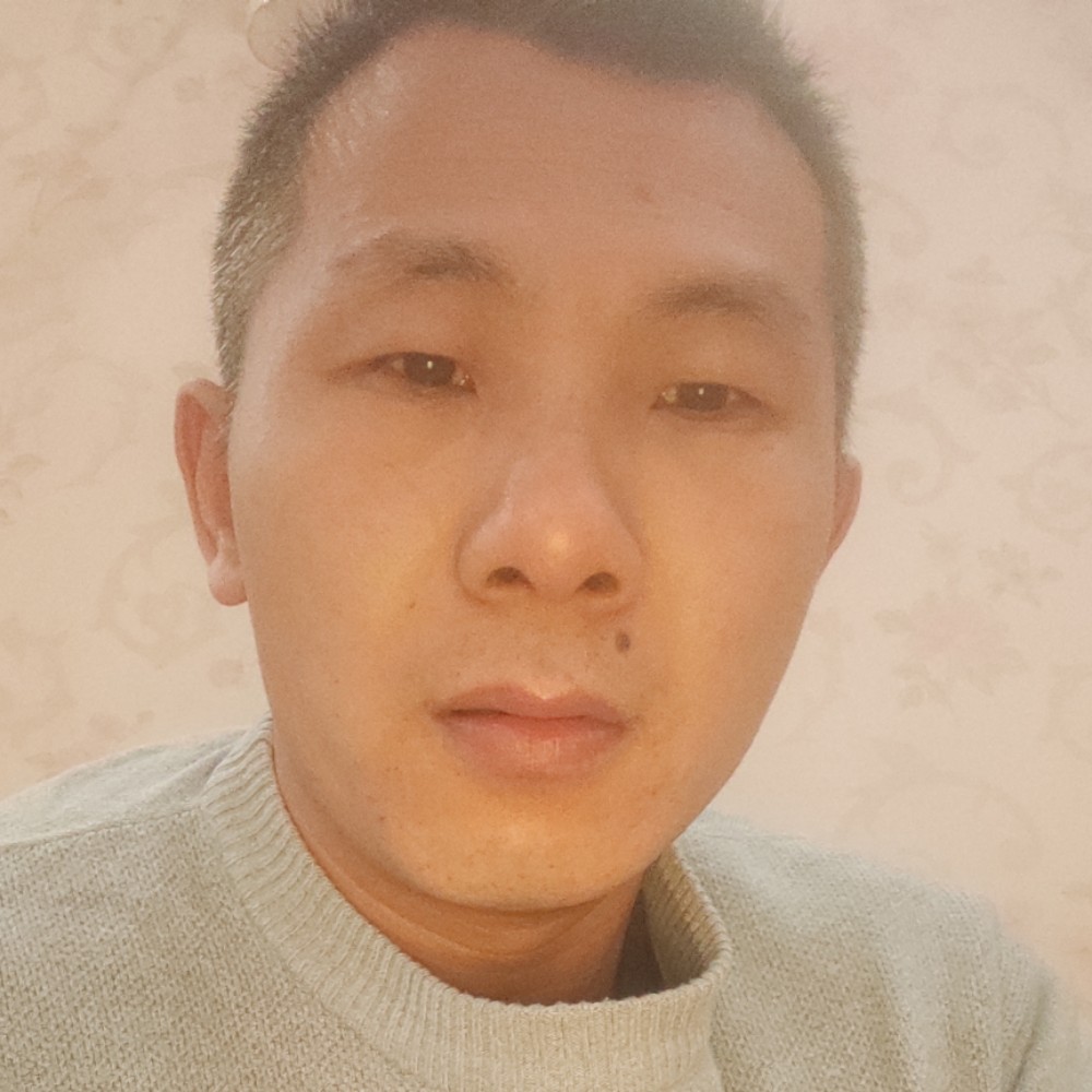 水杯拿现代的照片