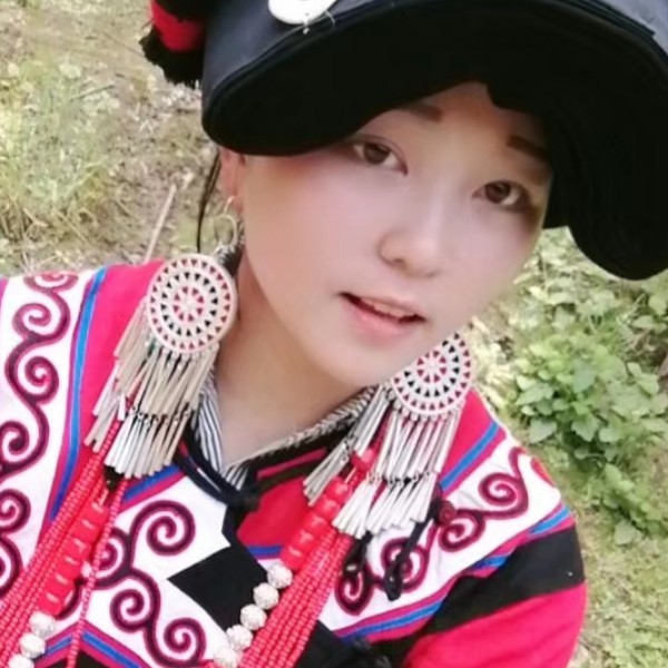 曾经蹙眉大炮的照片