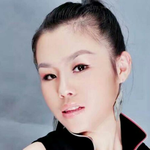 王玲妹妹的照片