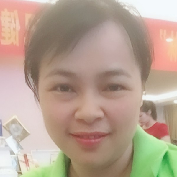 温柔的小惠的照片