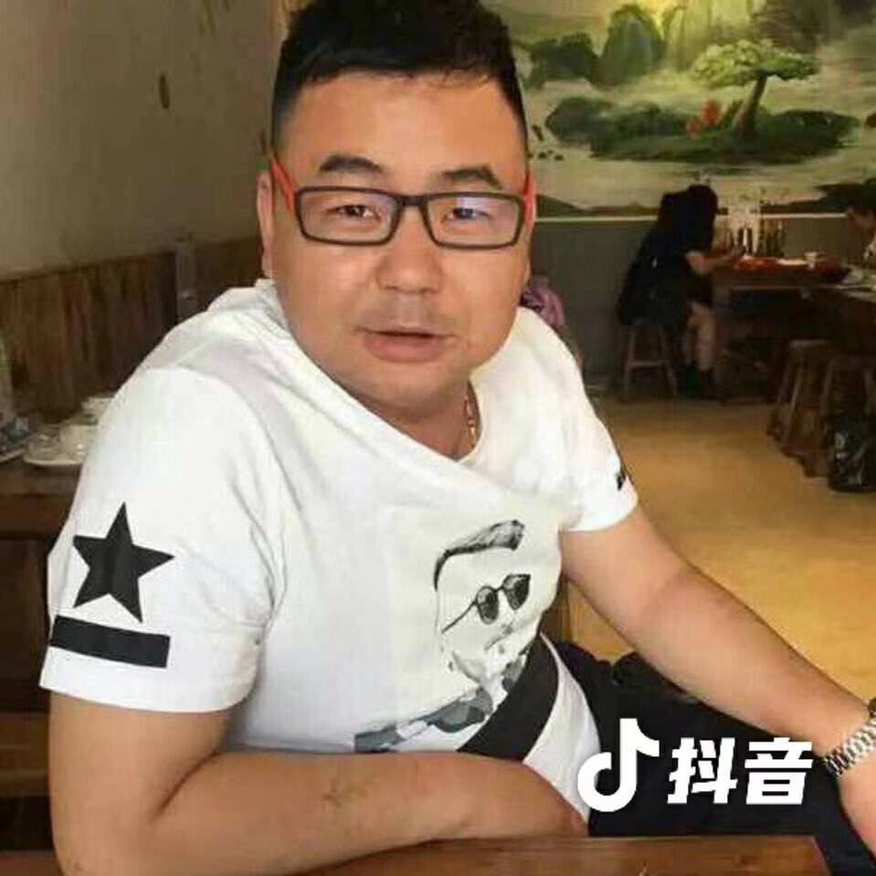 贾峰的照片