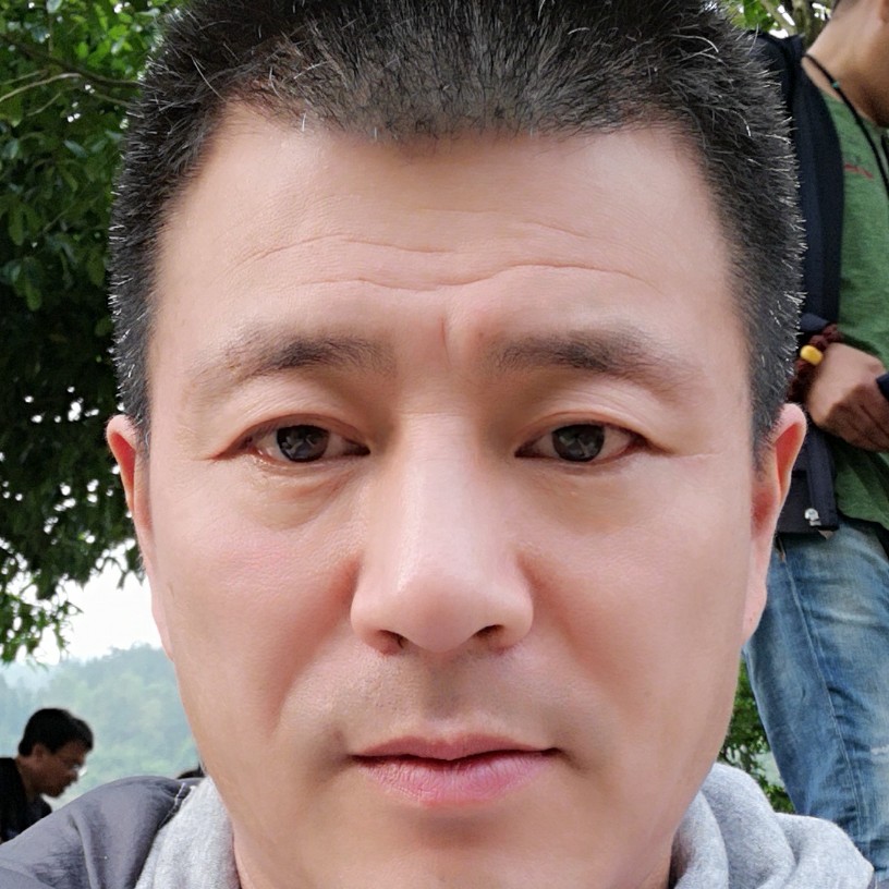 河马腼腆的照片