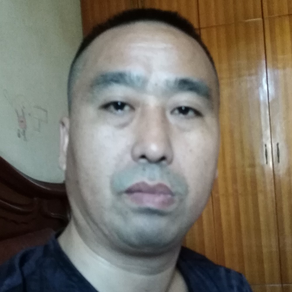 狂野草丛的照片