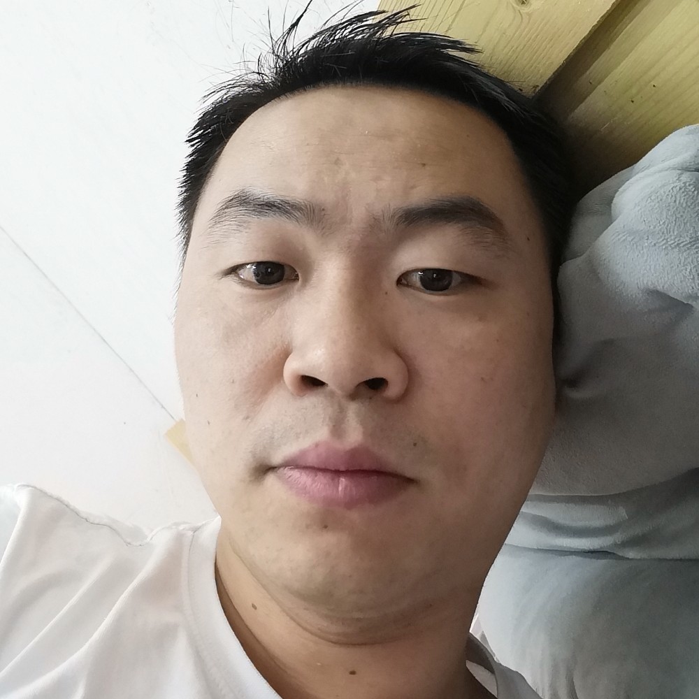 笑容的背后的照片