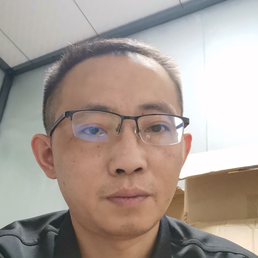 贪玩迎篮球的照片