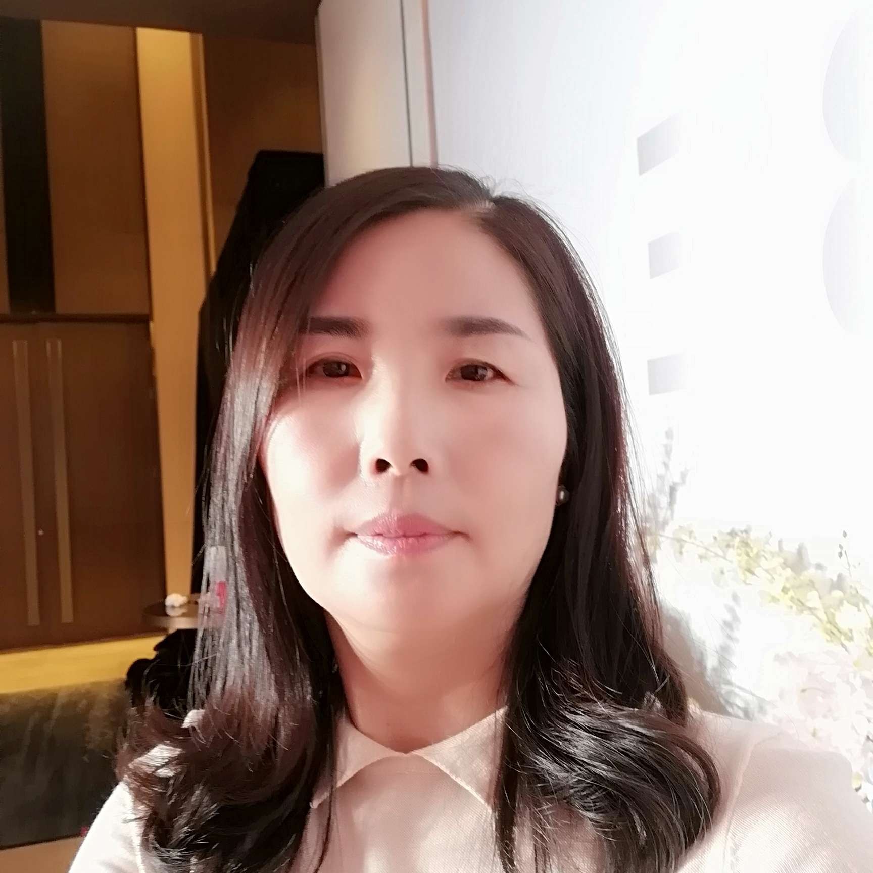 板凳回眸搞怪的照片