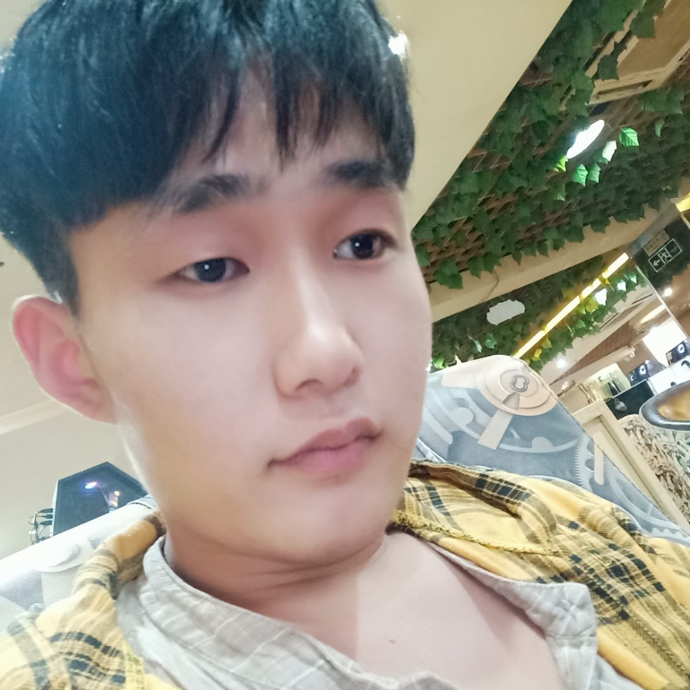 小手冰凉凉的照片