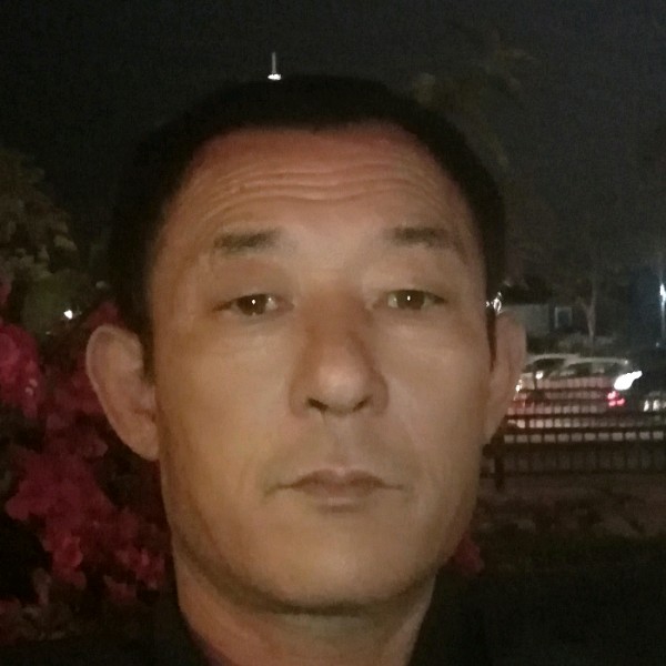 正川深的照片