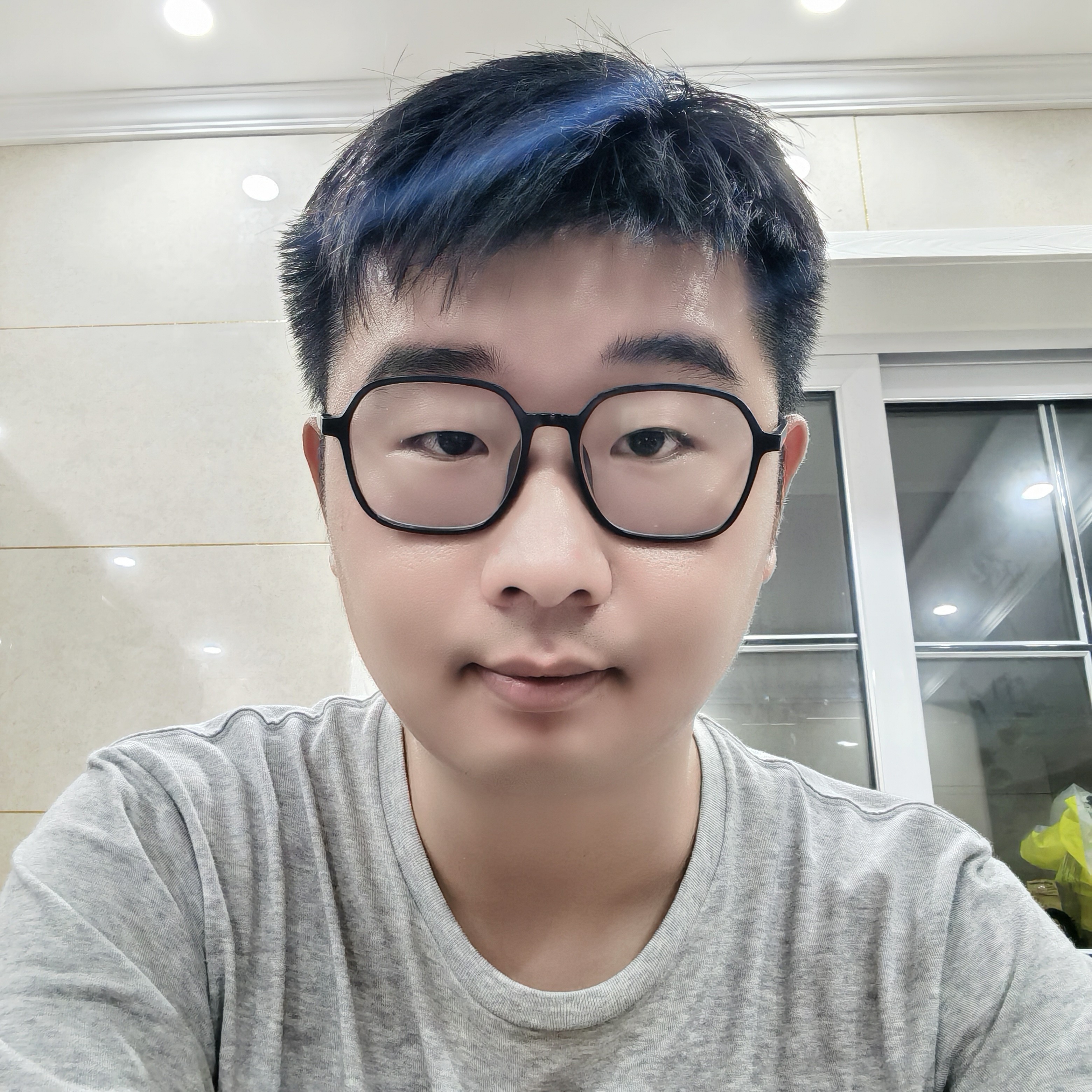 谦让闻流影的照片