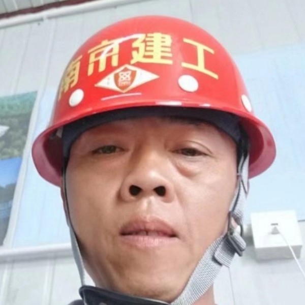 仁爱踢火龙果的照片