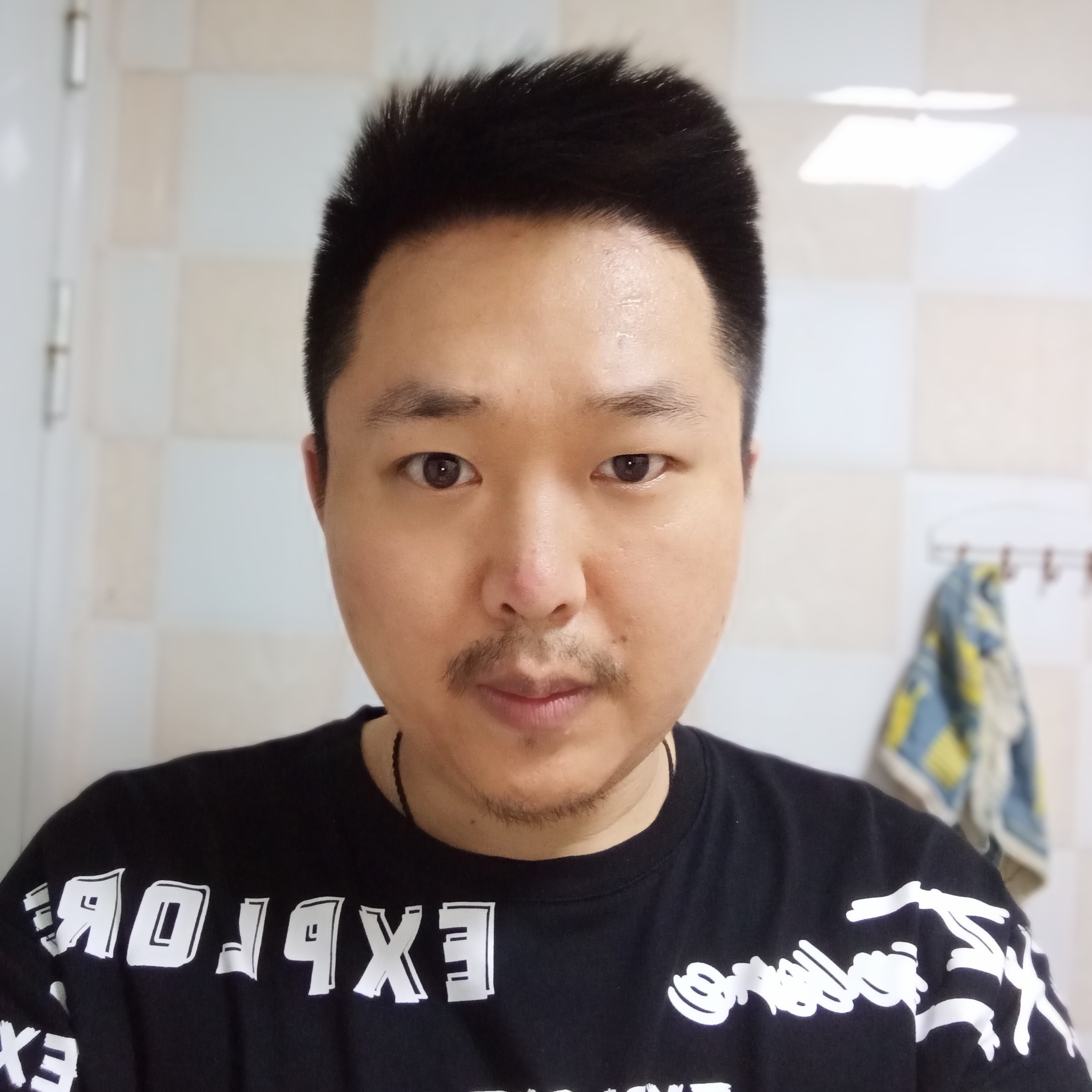 罗会杰的照片