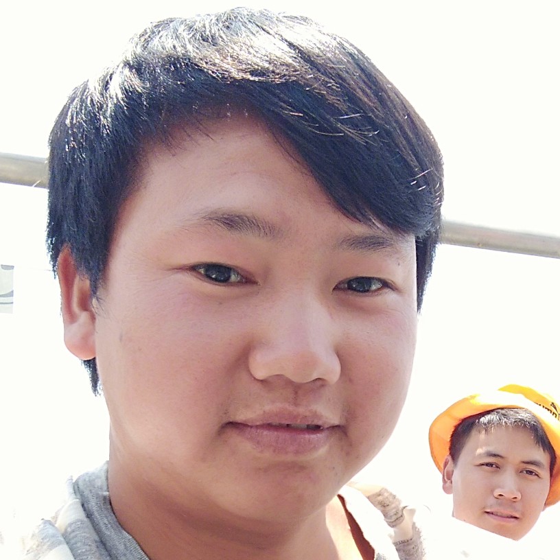 毕云春的照片