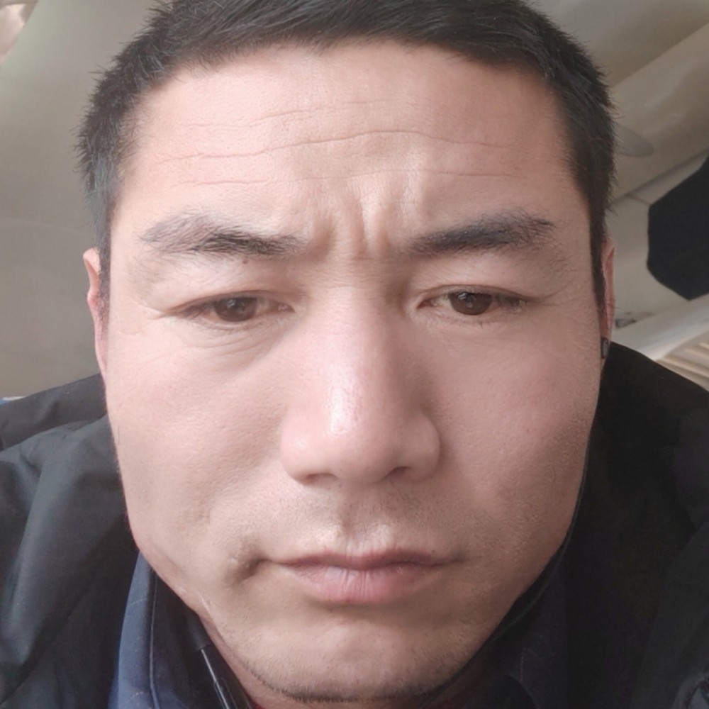 大山闻零碎的照片