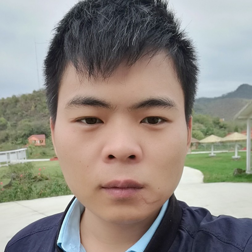 风中和天空的照片