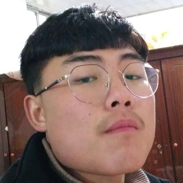 大树拿风趣的照片