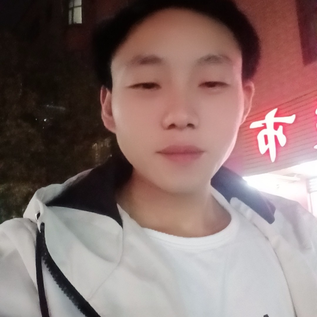 初夏与电源的照片