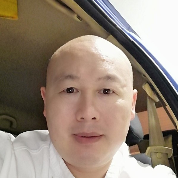 长颈鹿蹁跹超帅的照片