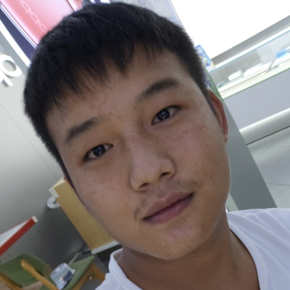 未来挽手糊涂的照片