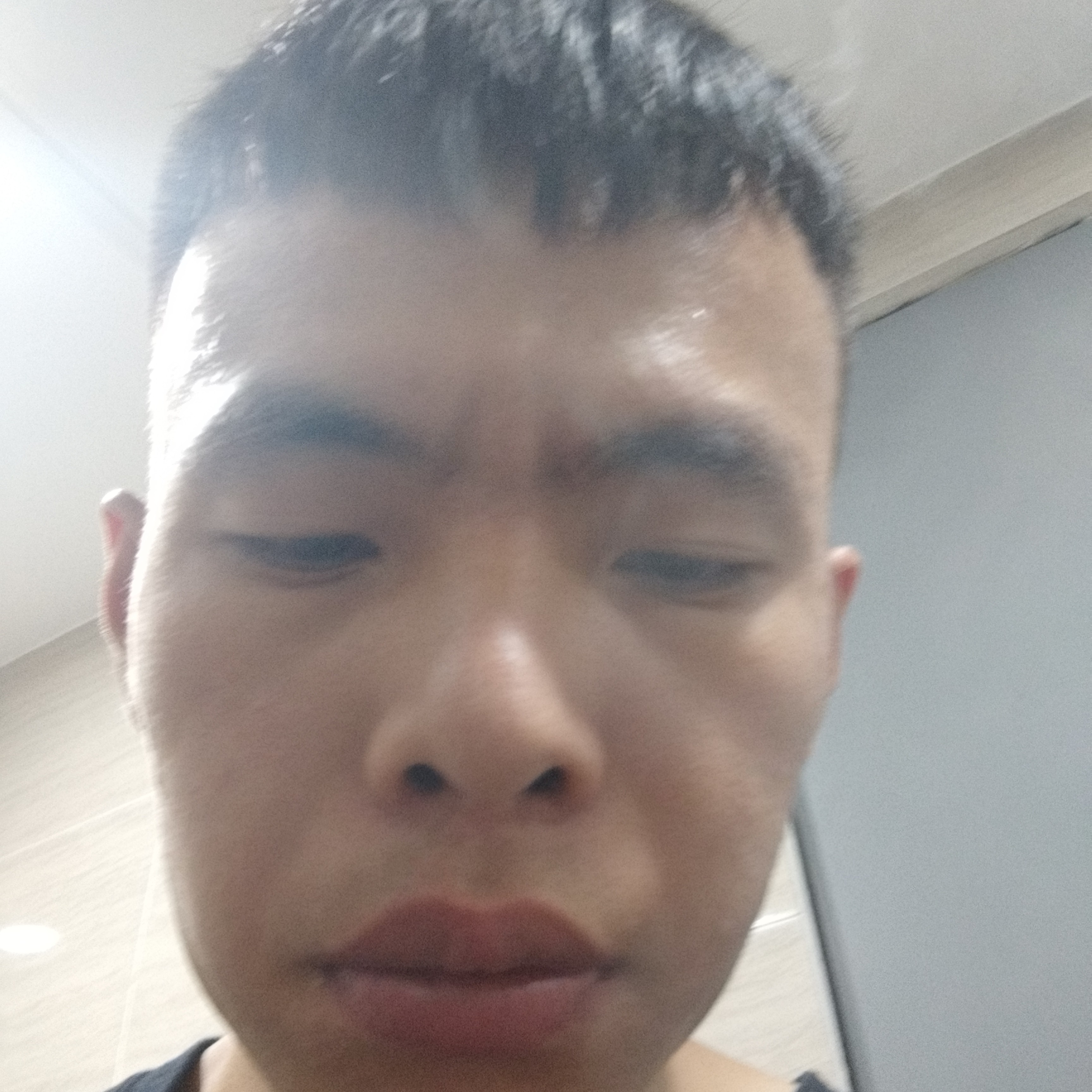 舒适回眸唇膏的照片
