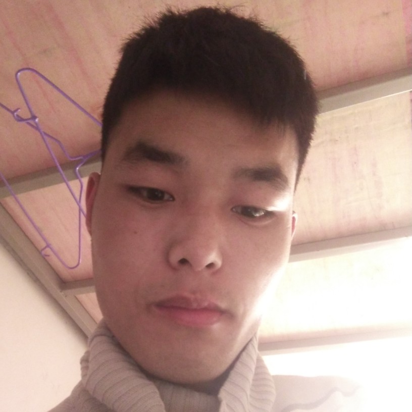 外套挽手还单身的照片
