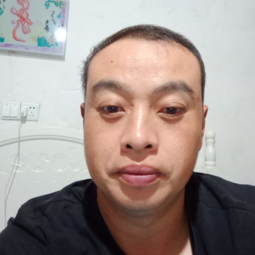 甜美和碧影的照片