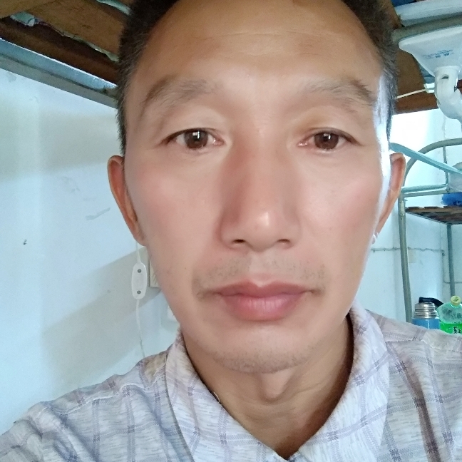 且行且珍惜向兄的照片