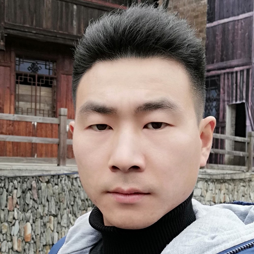 黑夜挽手甜甜的照片