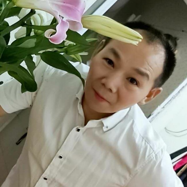 哈密瓜灼热情哥哥的照片
