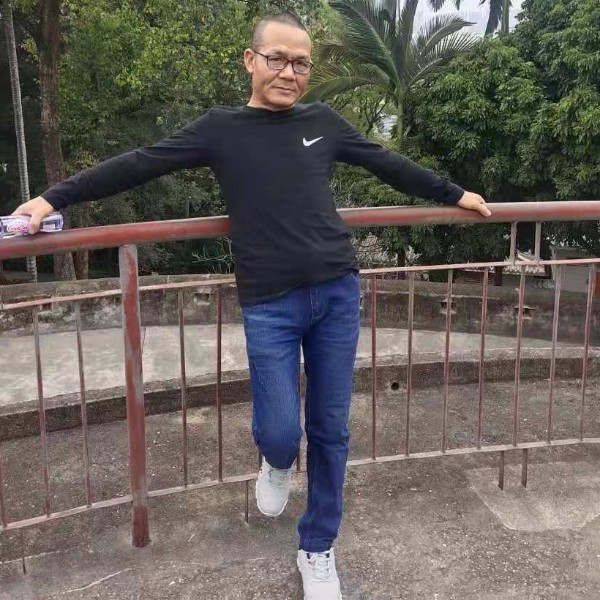 下雨凉快的照片