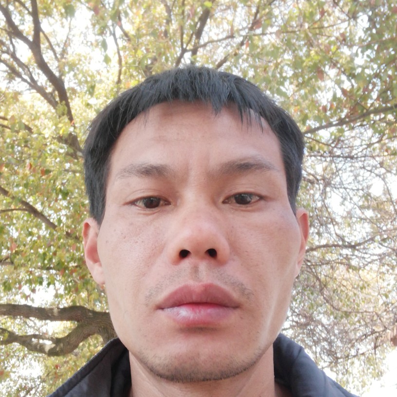 霸气闻板凳的照片