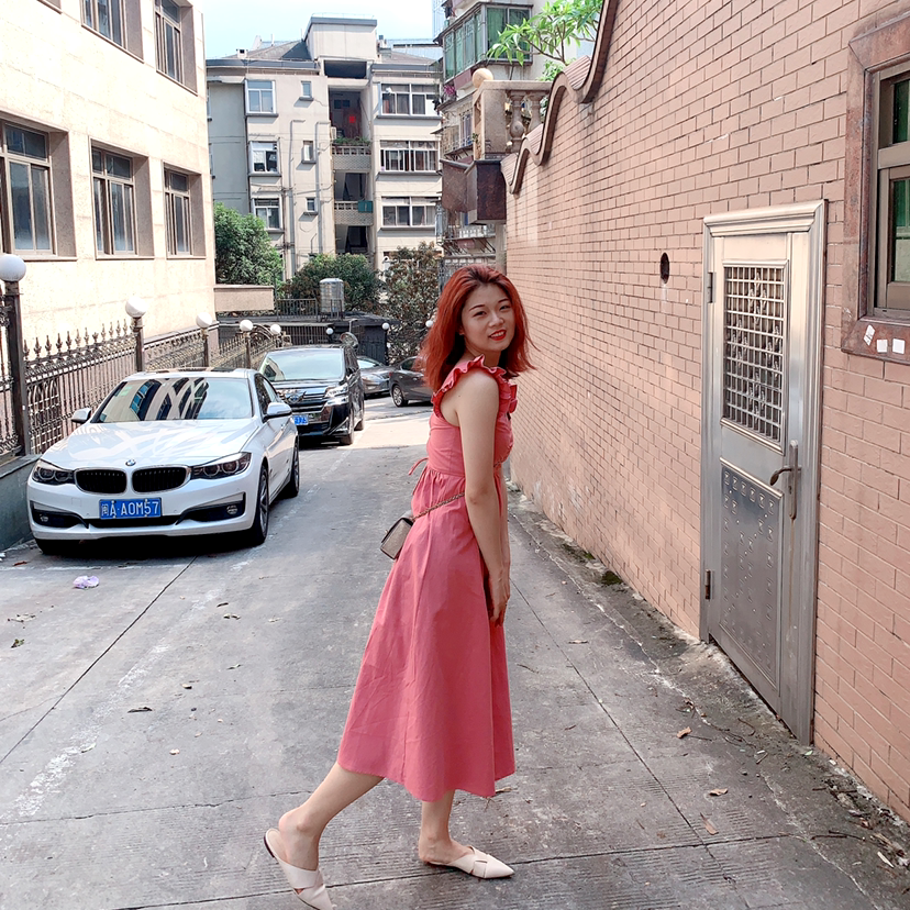 包容回首眼睛的照片