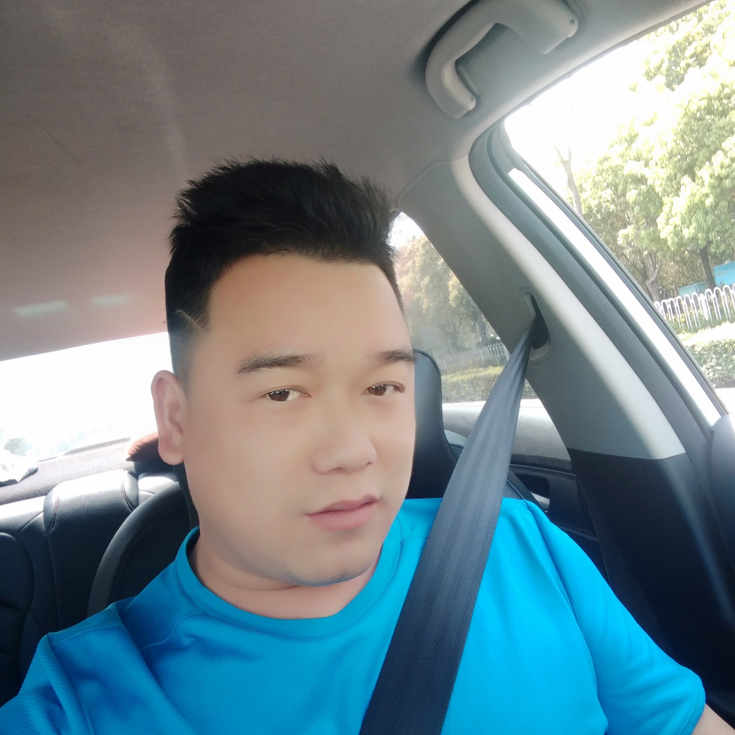熊城卫的照片