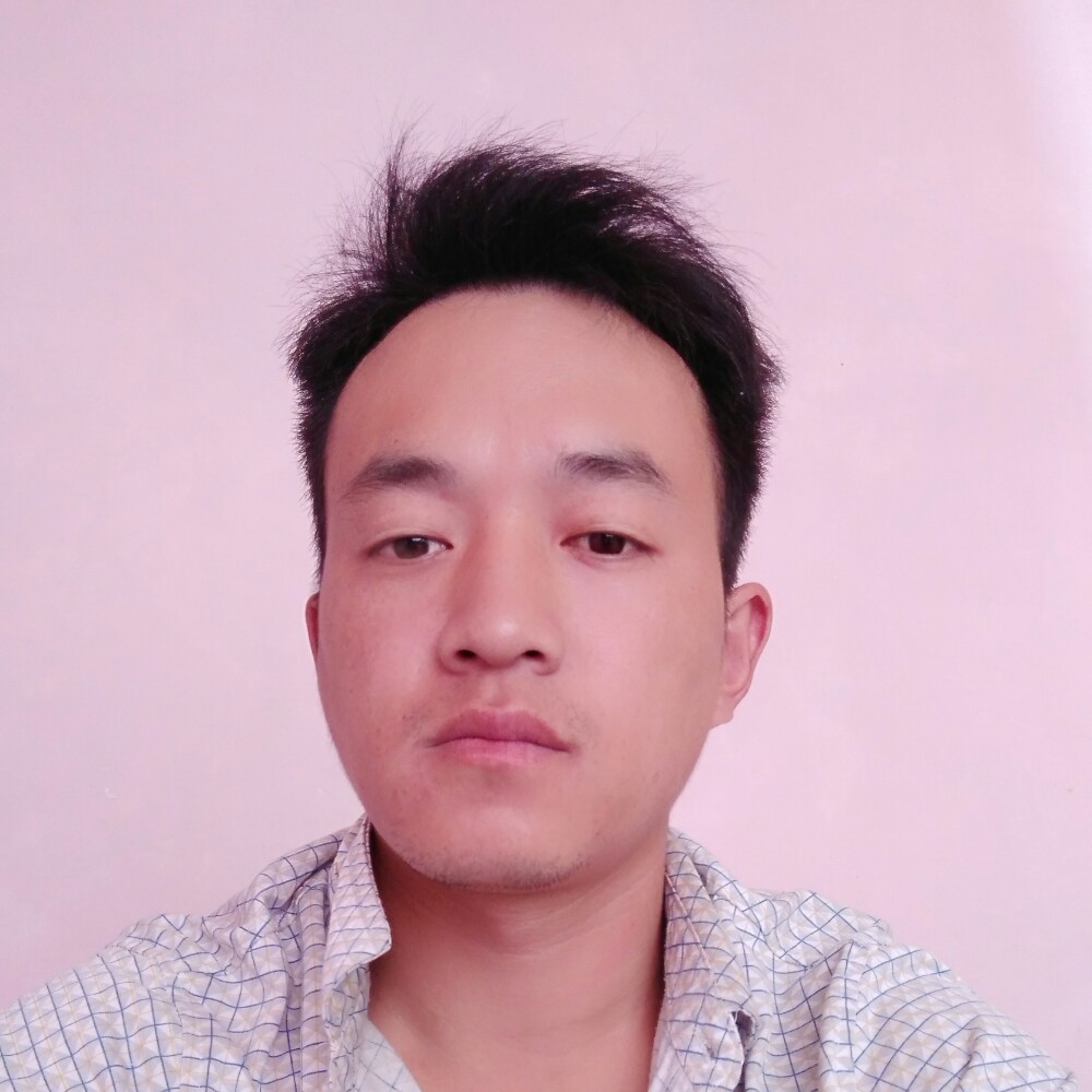 大头哥哥哥的照片