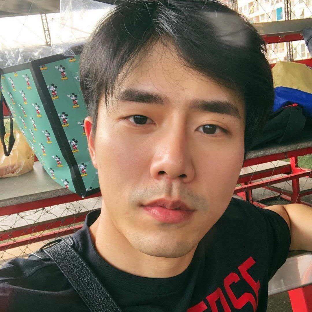 书包给聪慧的照片
