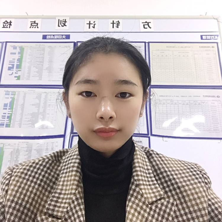 英俊那小蘑菇的照片