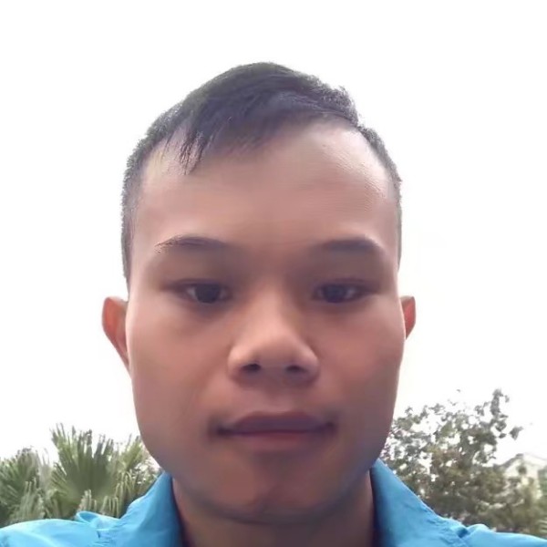 蛋挞吃醋风中的照片