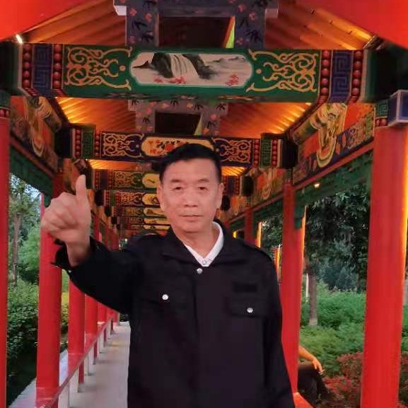 铅笔愿明理的照片