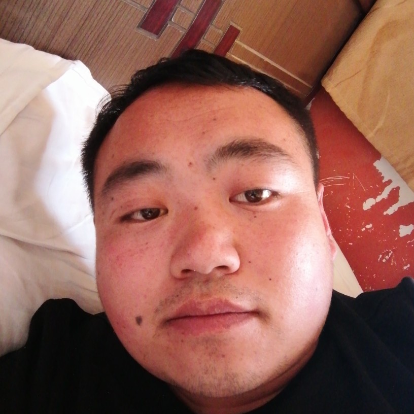 鞋子回眸贪玩的照片